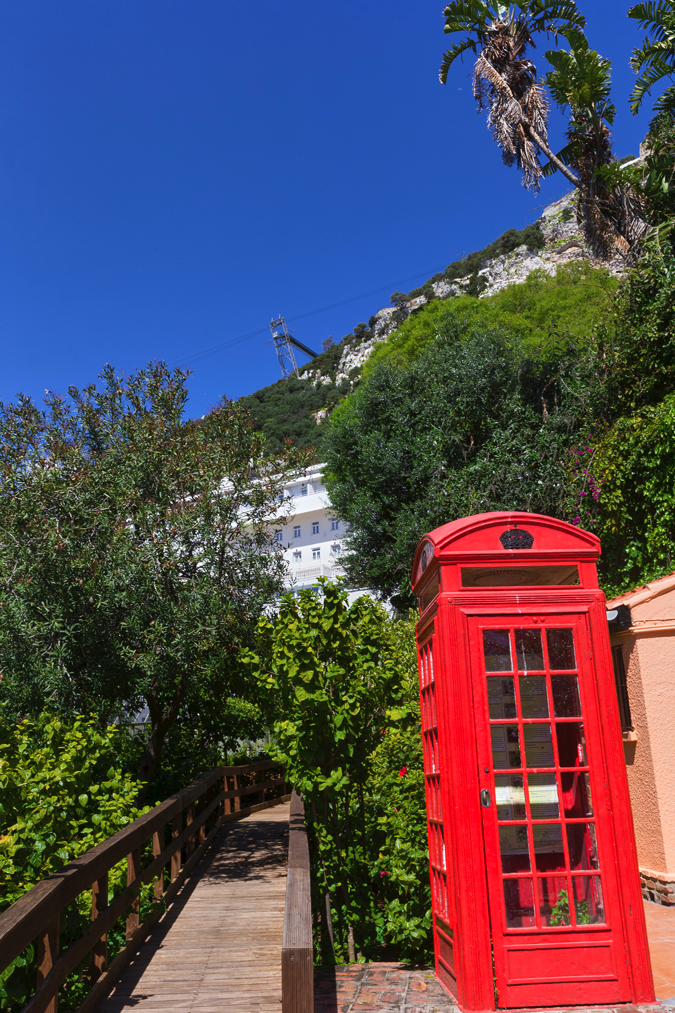 Gibraltar - Indéniablement, nous sommes sur le territoire britannique